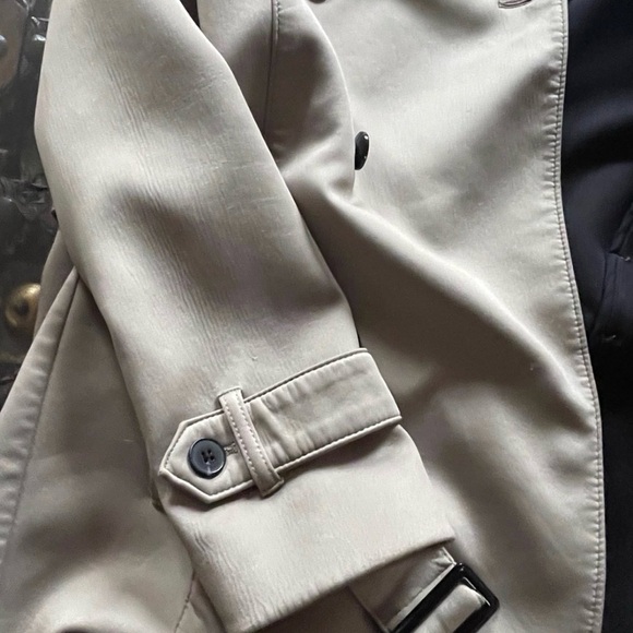 ZARA Classic Double-Breasted Tan Trench Coat - Picture 6 of 9